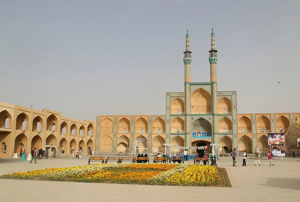 نمای مجموعه امیرچخماق یزد در عکس سال ۲۰۱۶